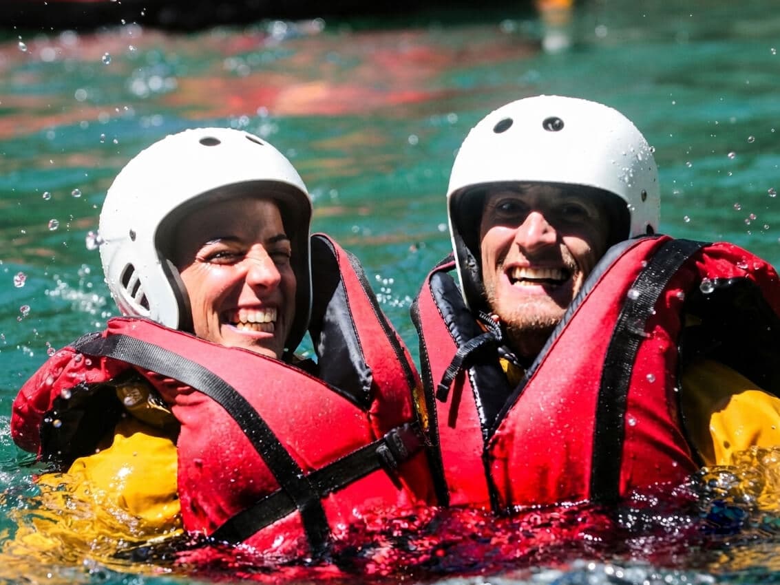 Rafting light en el río Manso